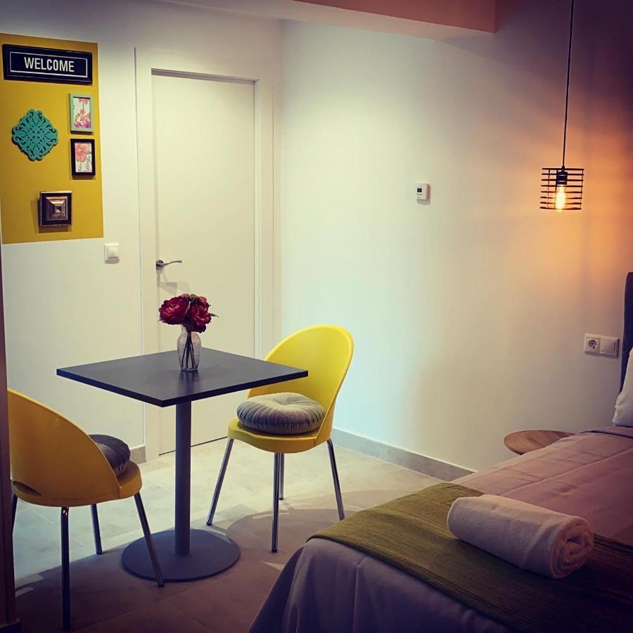 Apartamentos La Estacion M&S アルバセテ エクステリア 写真
