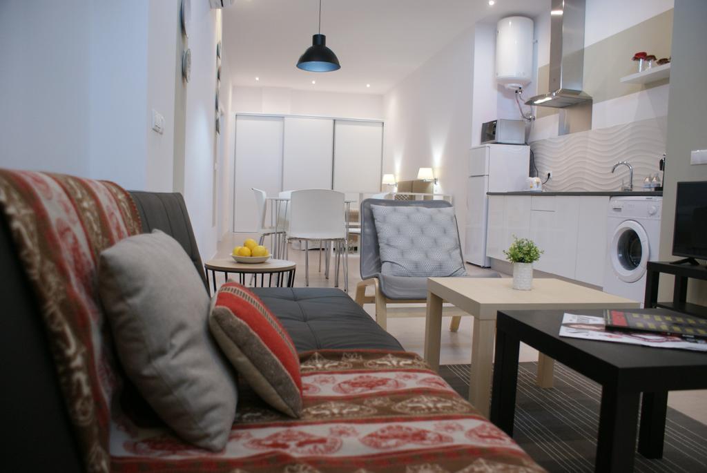 Apartamentos La Estacion M&S アルバセテ 部屋 写真