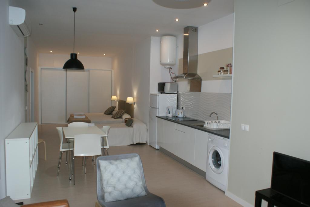 Apartamentos La Estacion M&S アルバセテ エクステリア 写真